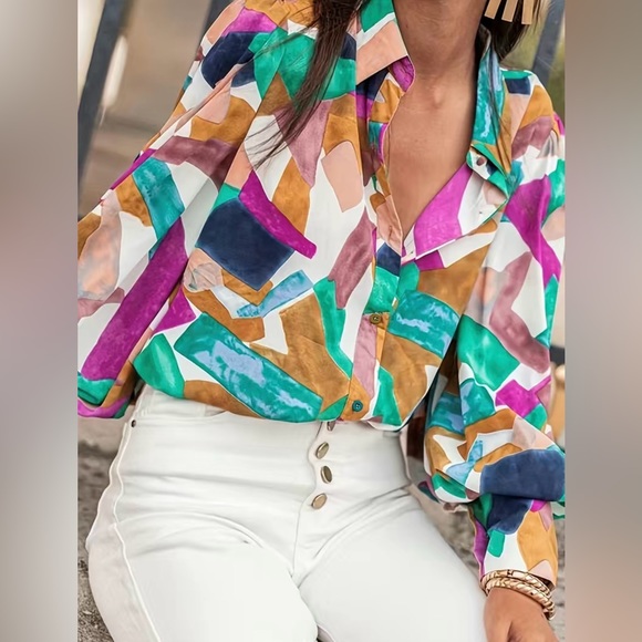 Jane Chic Designs Plus Size Sublimation Blouse - Picture 2 of 6